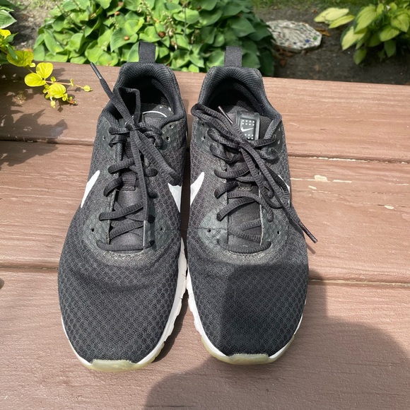 Like new Nike Air sneakers - Picture 3 of 4